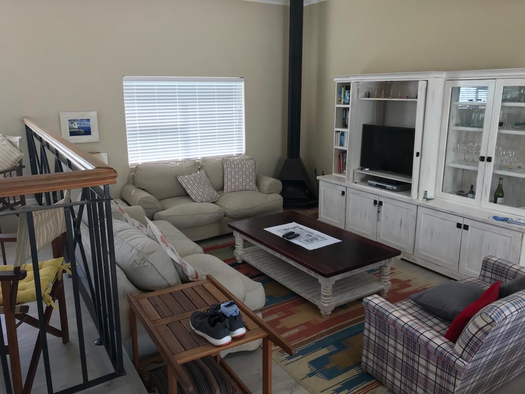 27 Krintang Crescent thumbnail 3