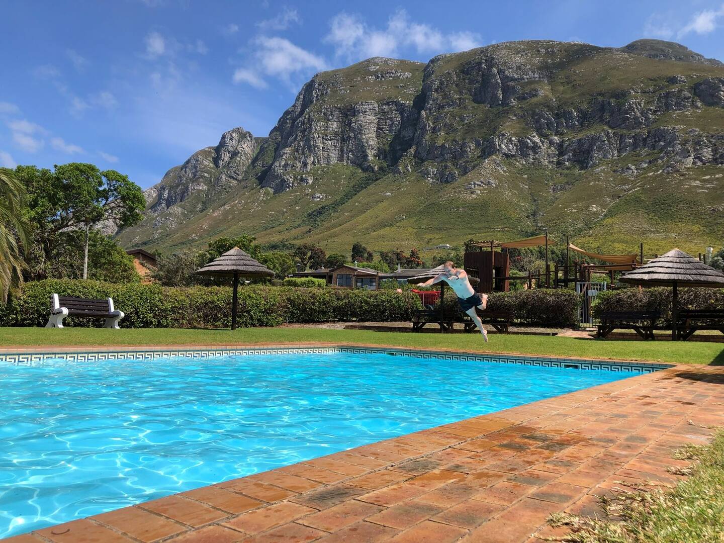 Rosemary’s Cottage thumbnail 14