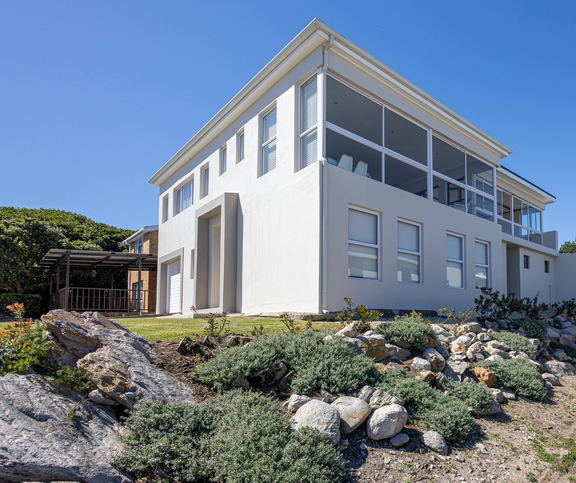 Green Street, Blue View – 3 bedroom self-catering holiday home in Onrus, Hermanus thumbnail 24