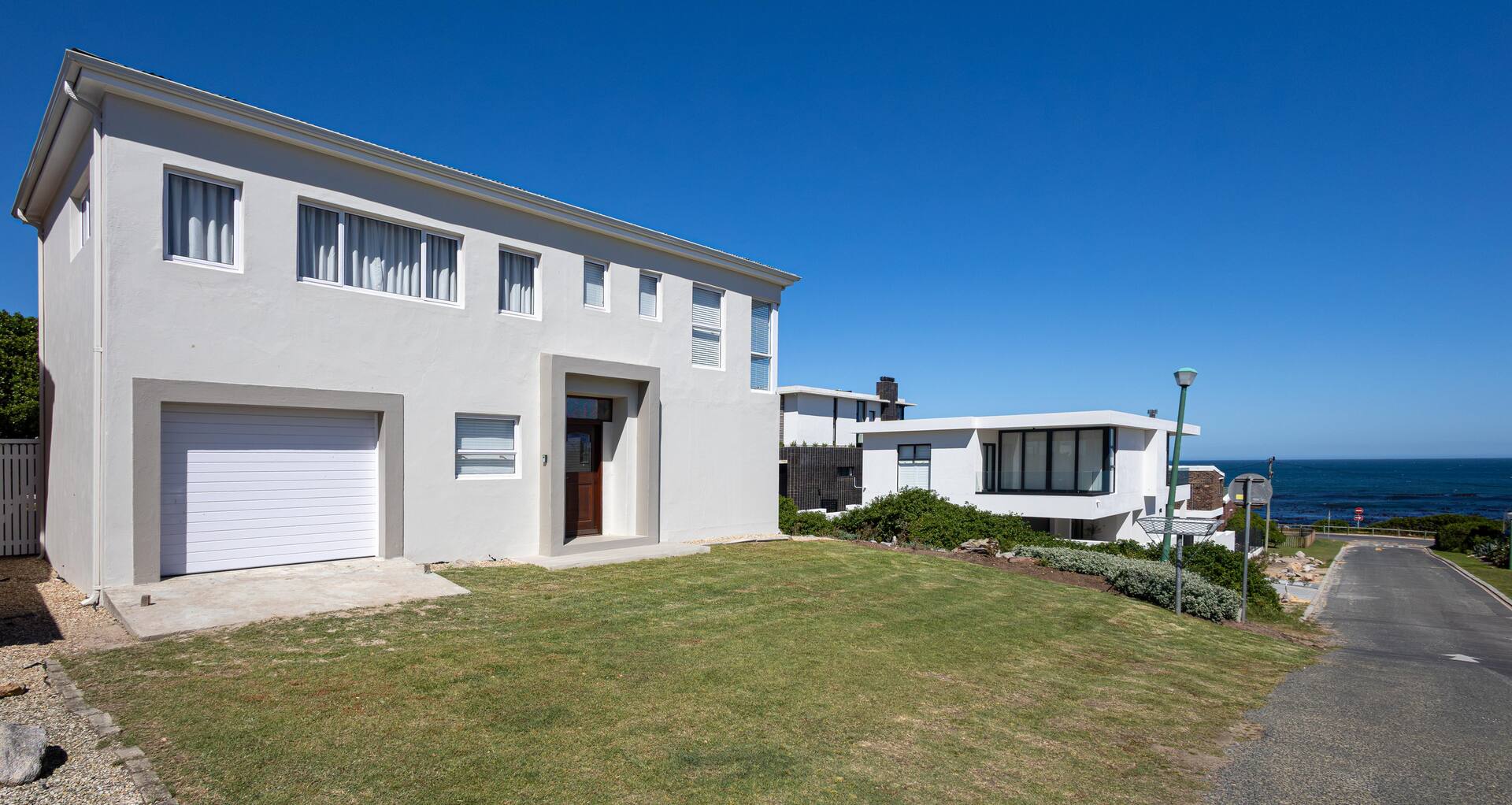 Green Street, Blue View – 3 bedroom self-catering holiday home in Onrus, Hermanus thumbnail 25