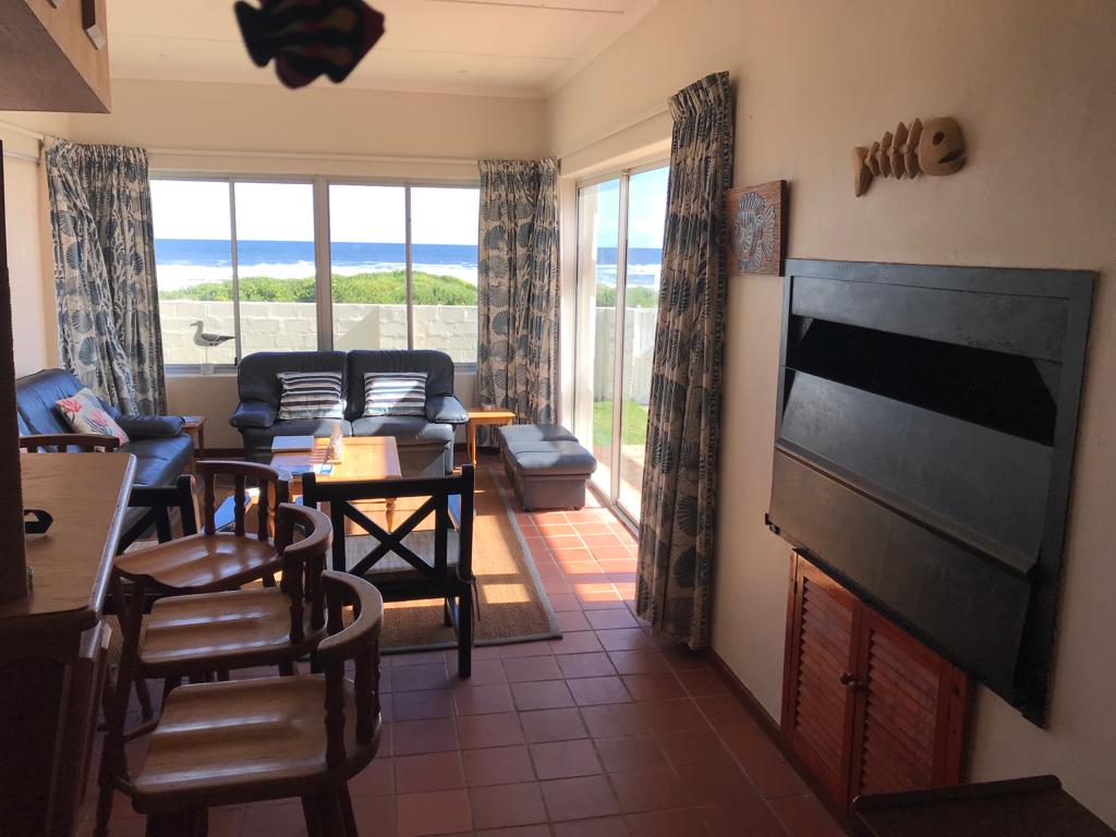 La Mer – Beautiful Beachfront Home thumbnail 4