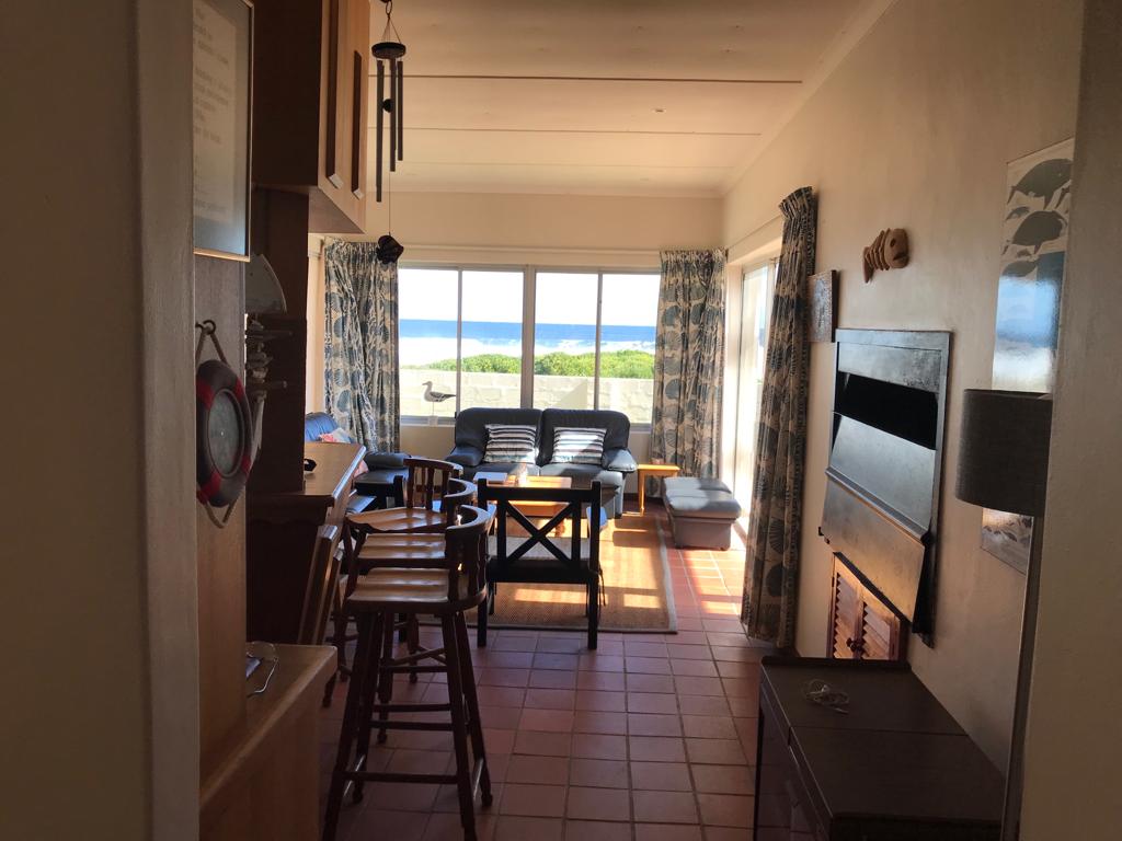 La Mer – Beautiful Beachfront Home thumbnail 13