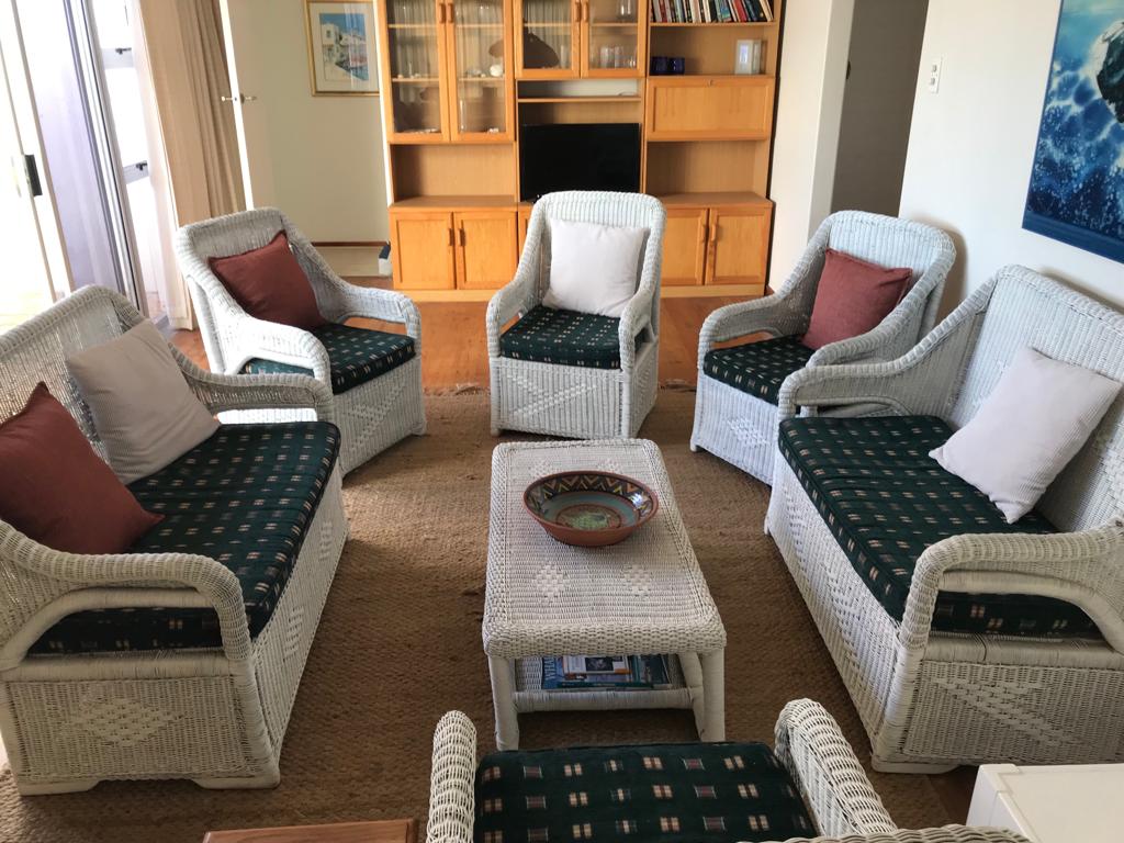 La Mer – Beautiful Beachfront Home thumbnail 9