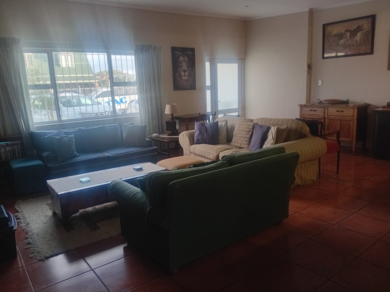 Out of Africa, Sandbaai thumbnail 4