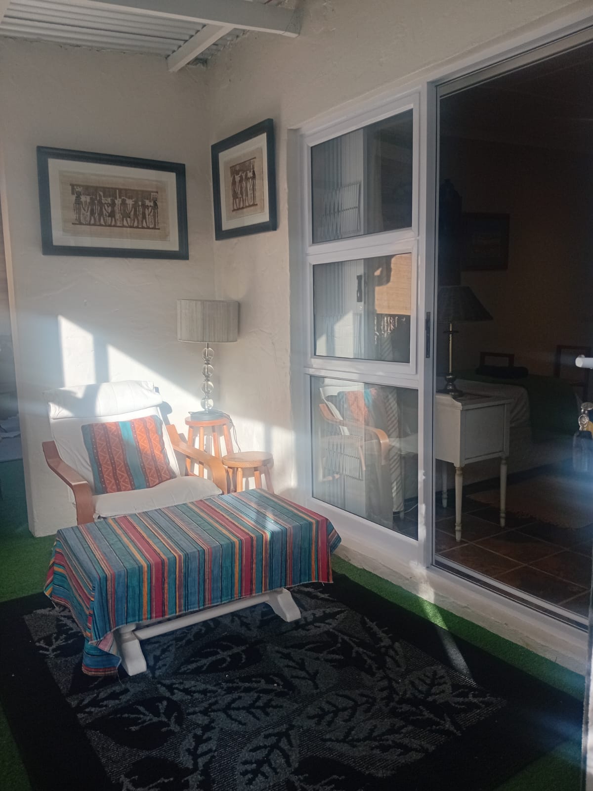 Out of Africa, Sandbaai thumbnail 13