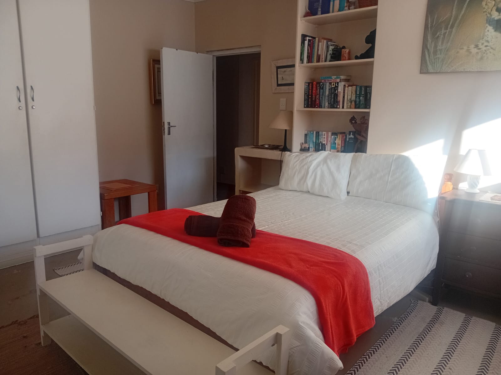 Out of Africa, Sandbaai thumbnail 21