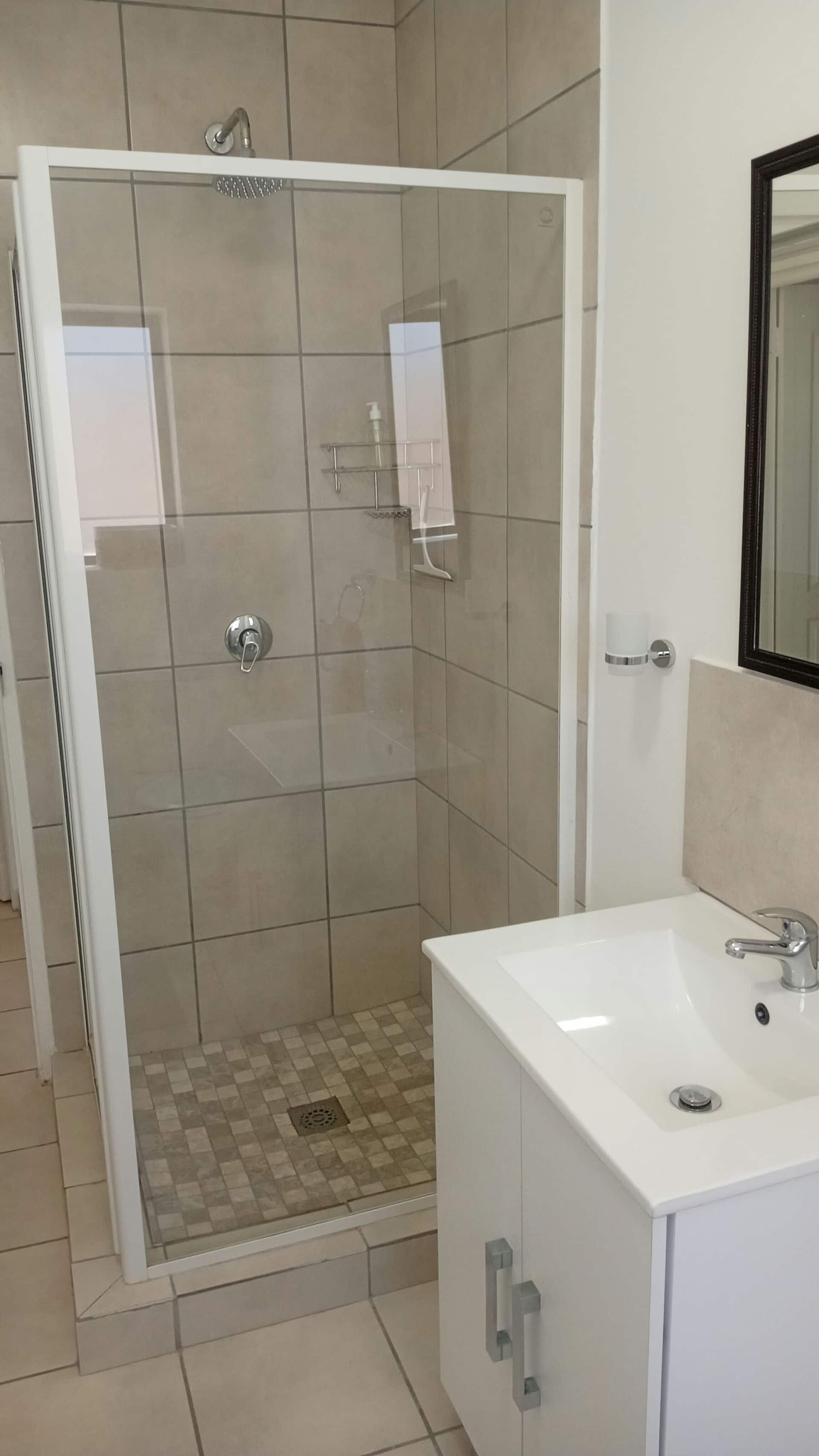 Serenity – 3 bedroom self-catering holiday home in Vermont, Hermanus thumbnail 15