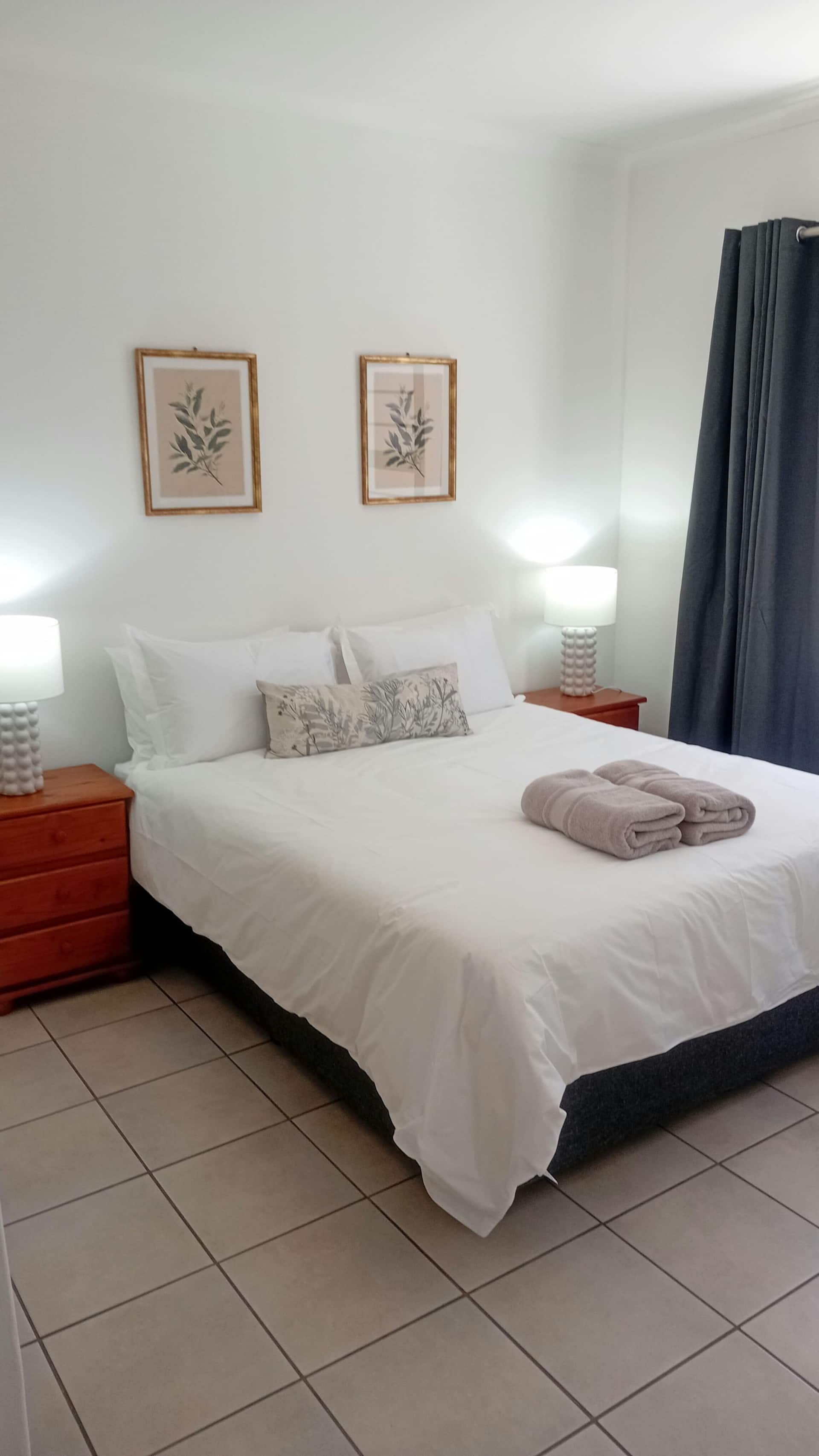 Serenity – 3 bedroom self-catering holiday home in Vermont, Hermanus thumbnail 17