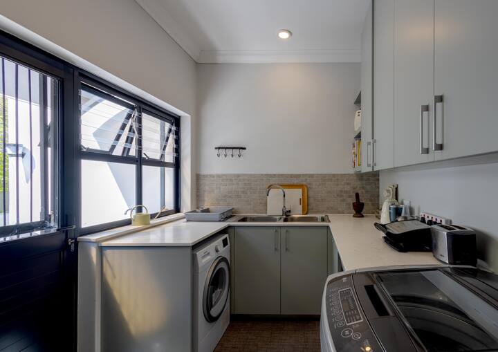 Sunset Heights thumbnail 10