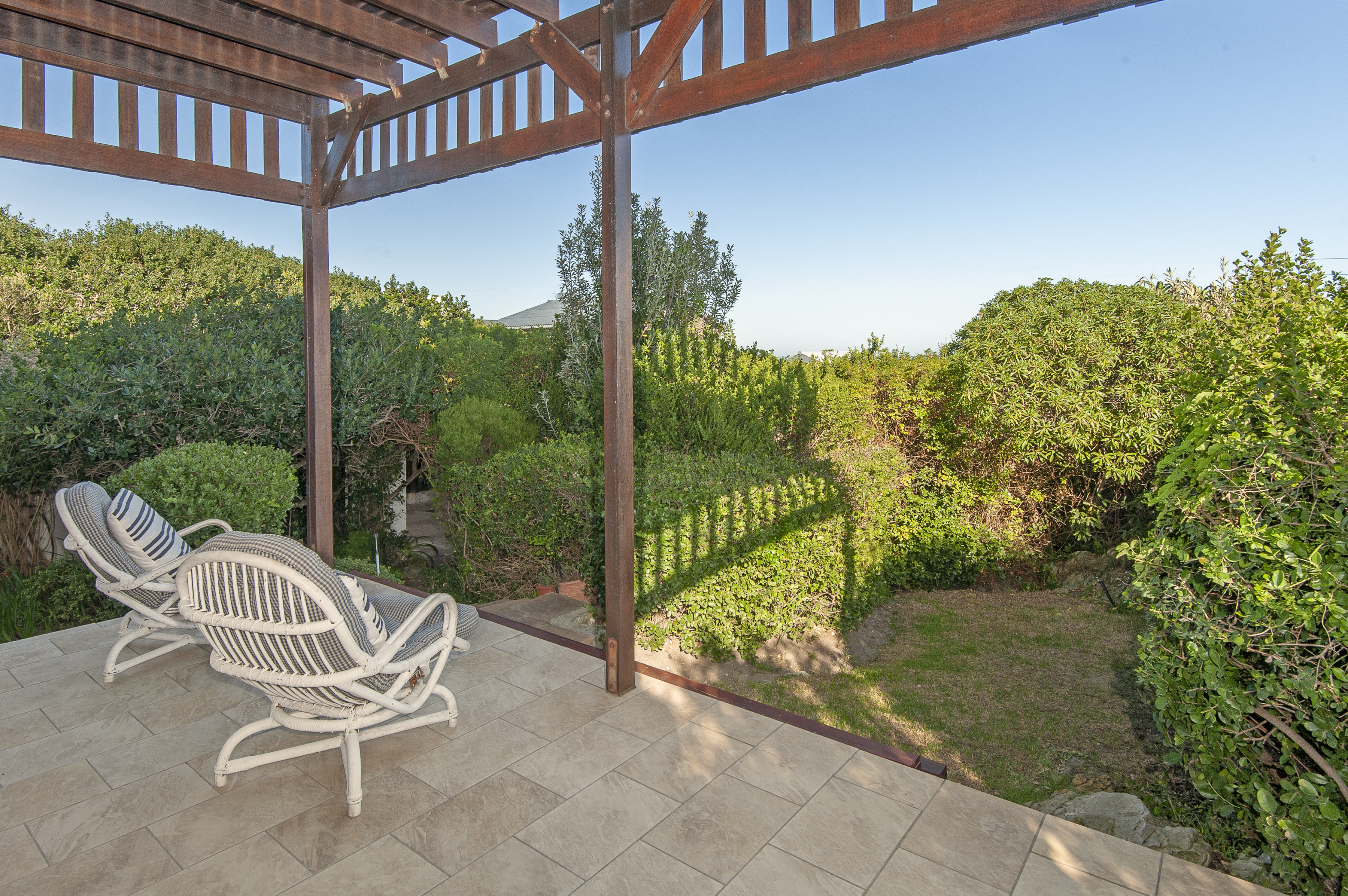 Whispering Waves thumbnail 4