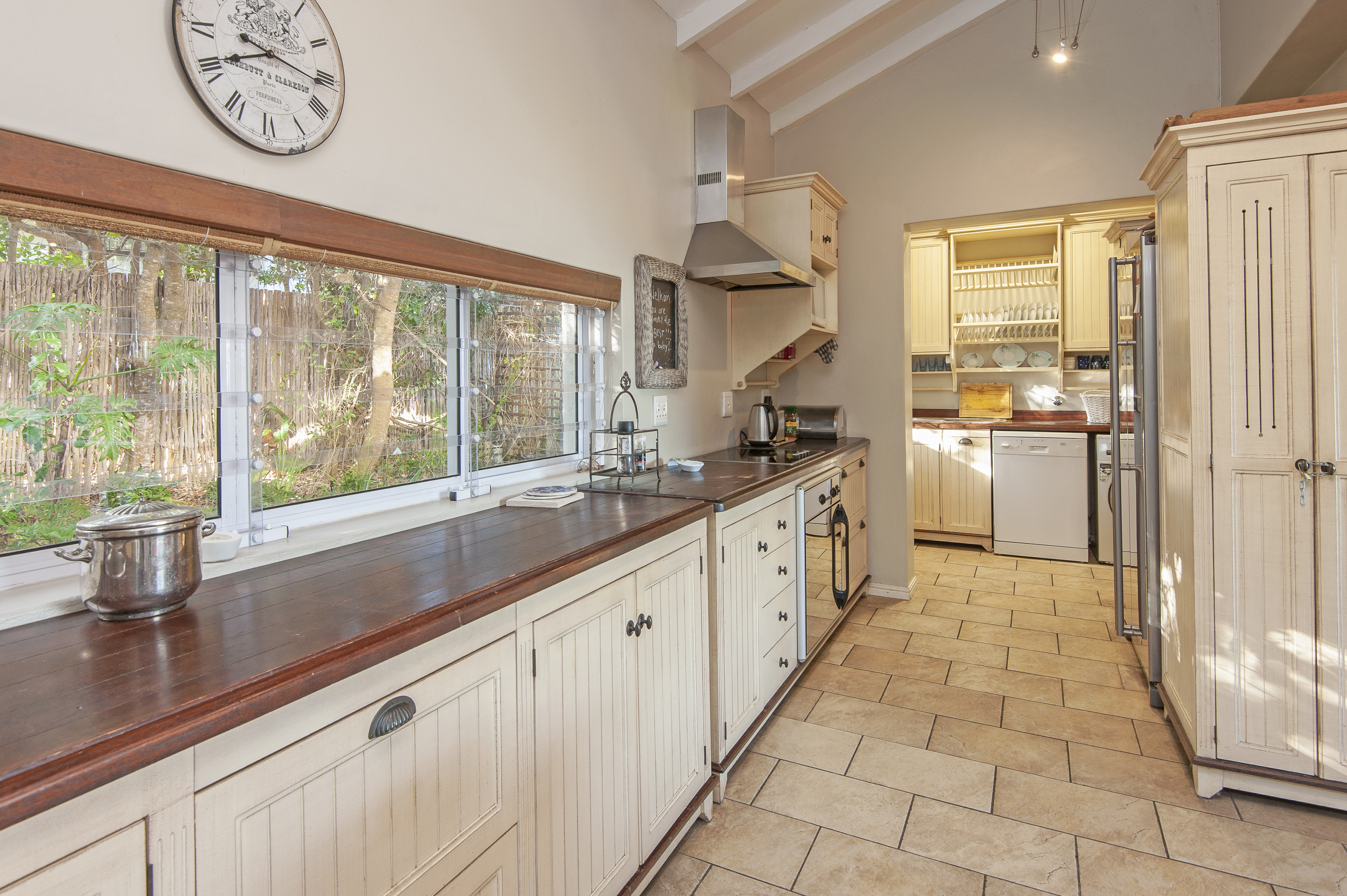 Whispering Waves thumbnail 9